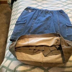 Ladies Skorts in Size Large